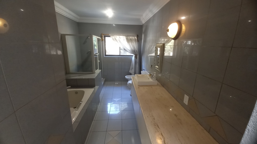4 Bedroom Property for Sale in Bedfordview Gauteng