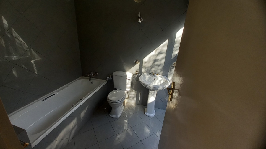 4 Bedroom Property for Sale in Bedfordview Gauteng