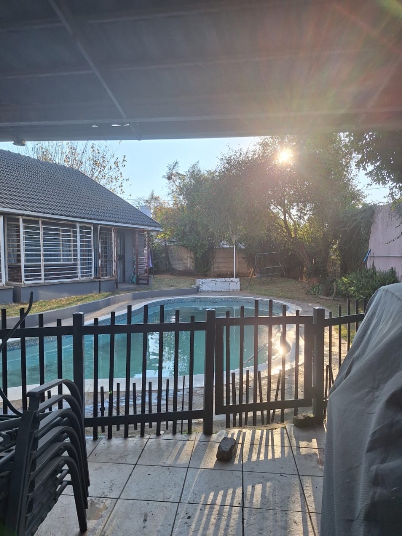4 Bedroom Property for Sale in Southdale Gauteng