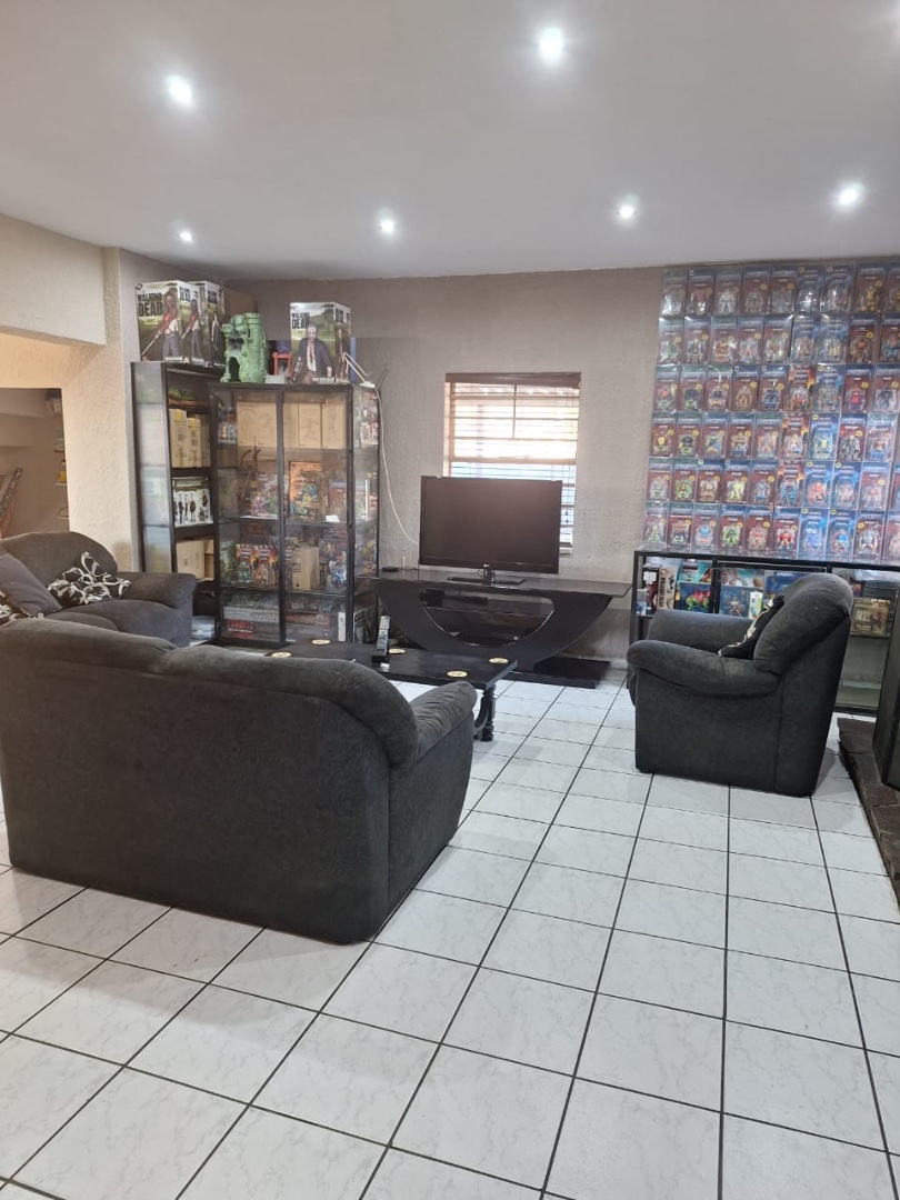 4 Bedroom Property for Sale in Southdale Gauteng