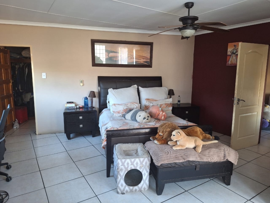 4 Bedroom Property for Sale in Southdale Gauteng