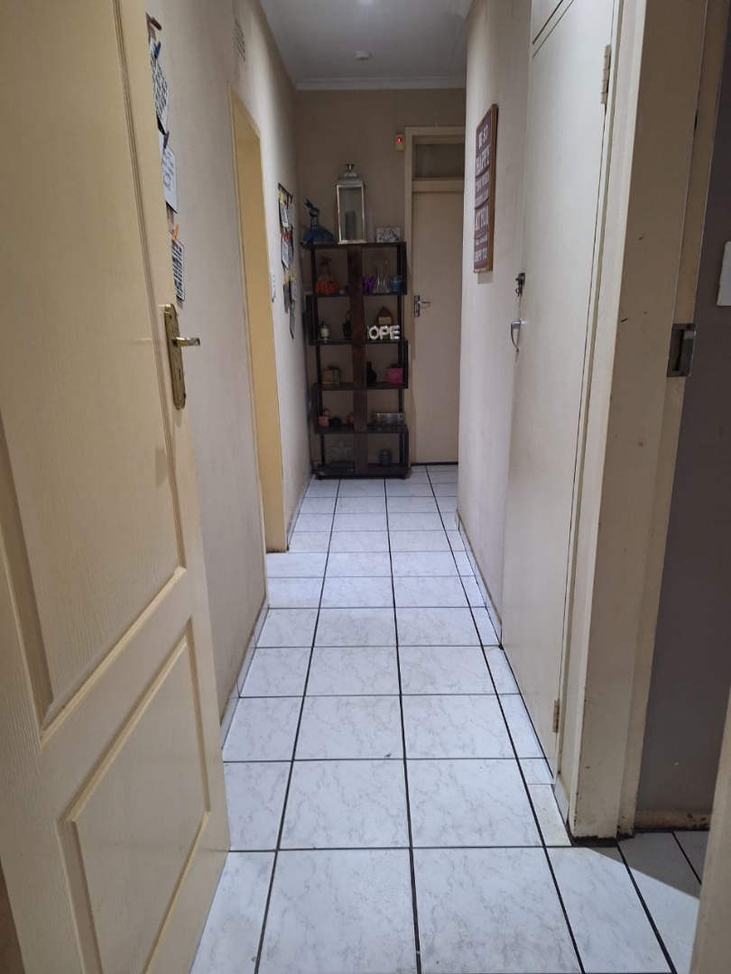 4 Bedroom Property for Sale in Southdale Gauteng