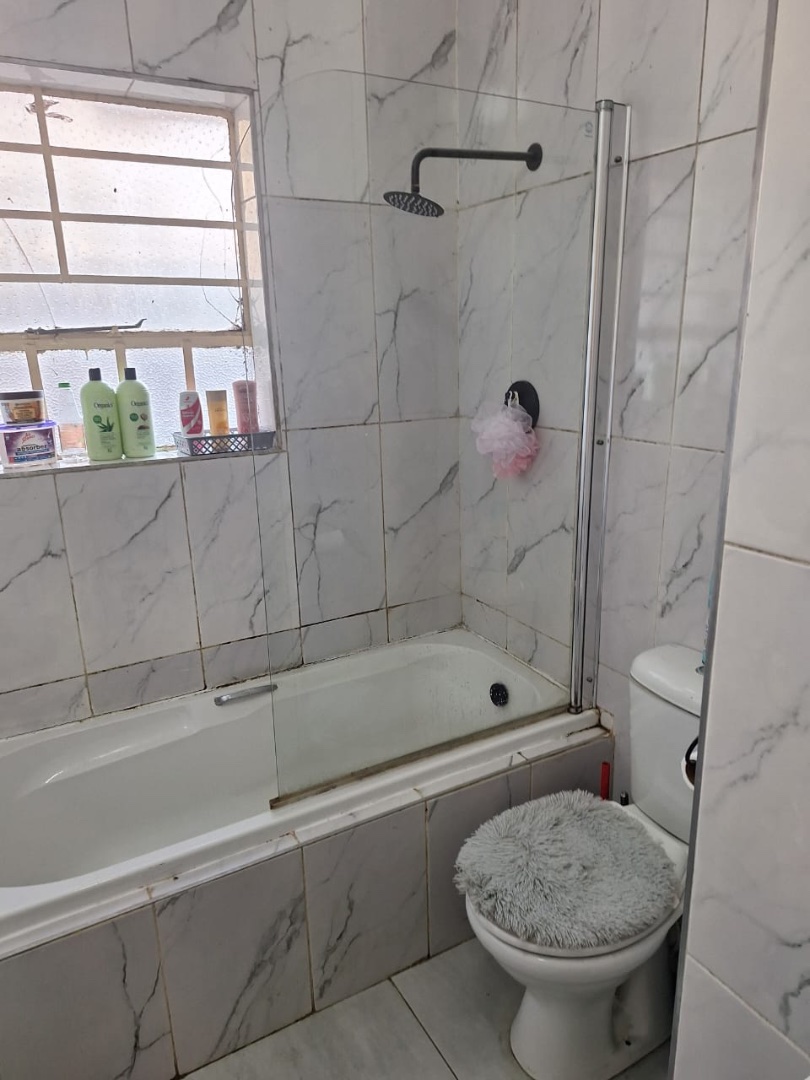 4 Bedroom Property for Sale in Southdale Gauteng