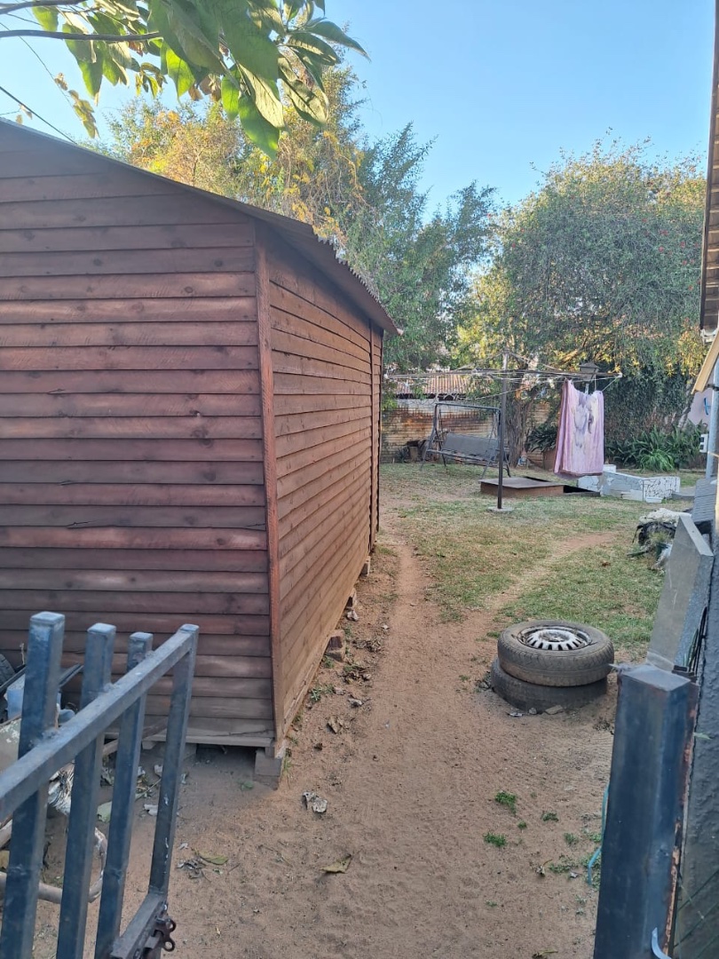 4 Bedroom Property for Sale in Southdale Gauteng