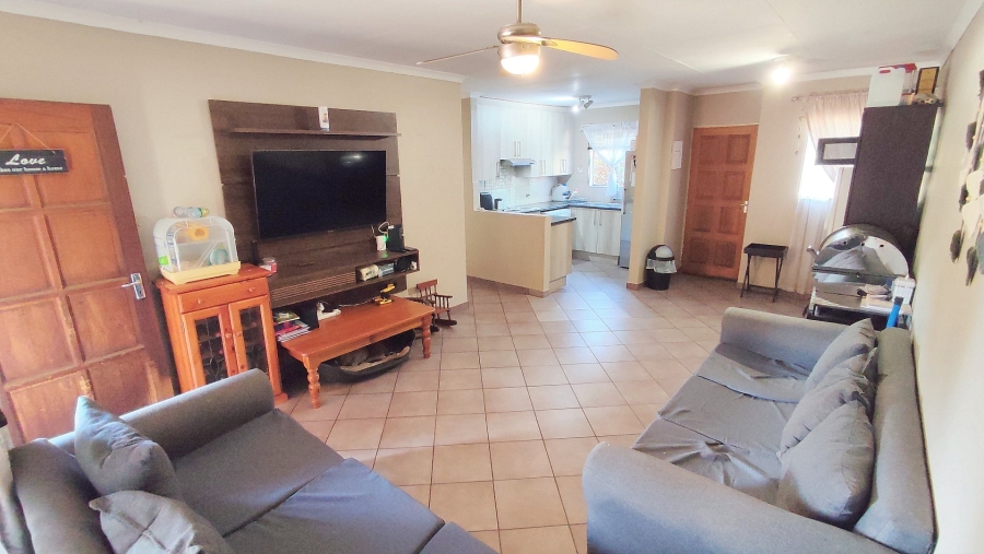 3 Bedroom Property for Sale in Rooihuiskraal North Gauteng