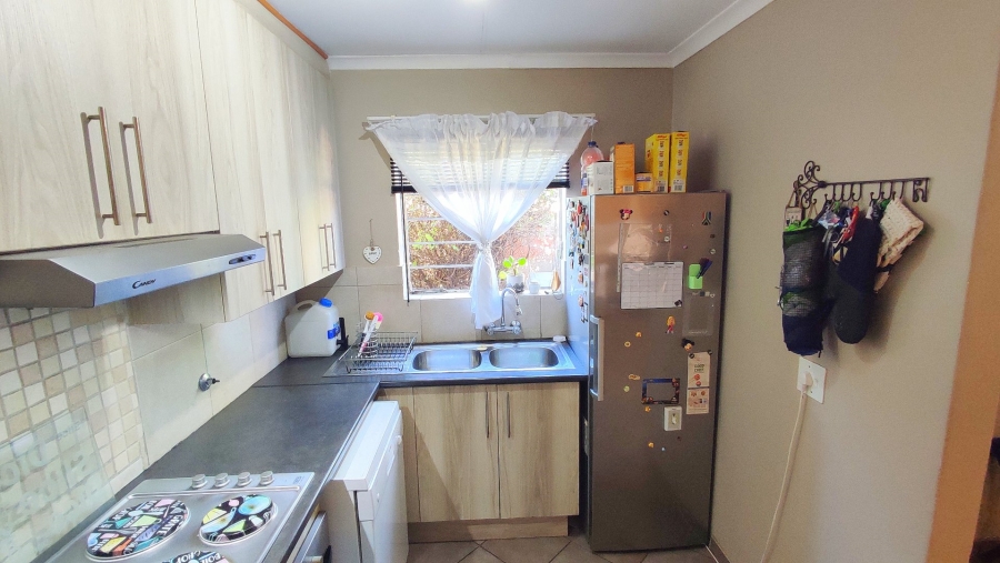 3 Bedroom Property for Sale in Rooihuiskraal North Gauteng