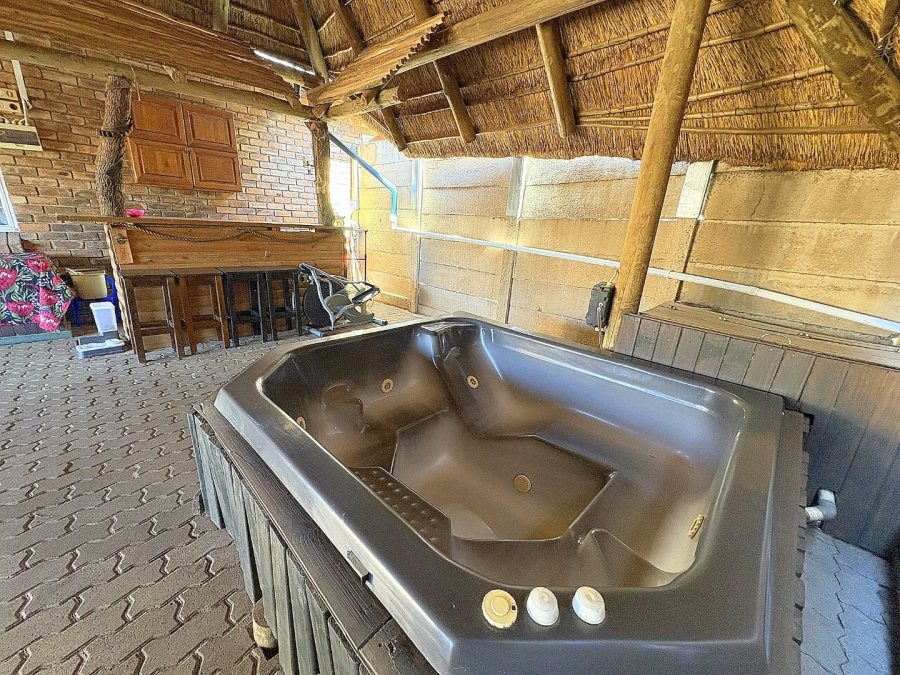 3 Bedroom Property for Sale in Rooihuiskraal North Gauteng