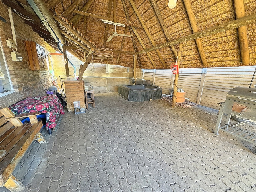 3 Bedroom Property for Sale in Rooihuiskraal North Gauteng