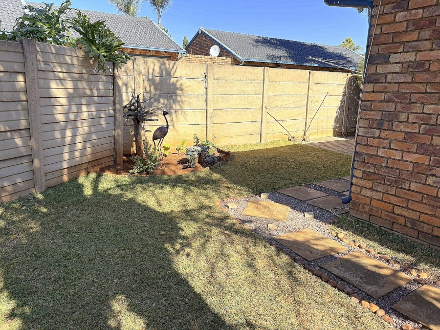 3 Bedroom Property for Sale in Rooihuiskraal North Gauteng