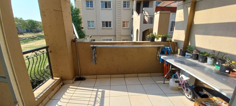 To Let 2 Bedroom Property for Rent in Castleview Gauteng