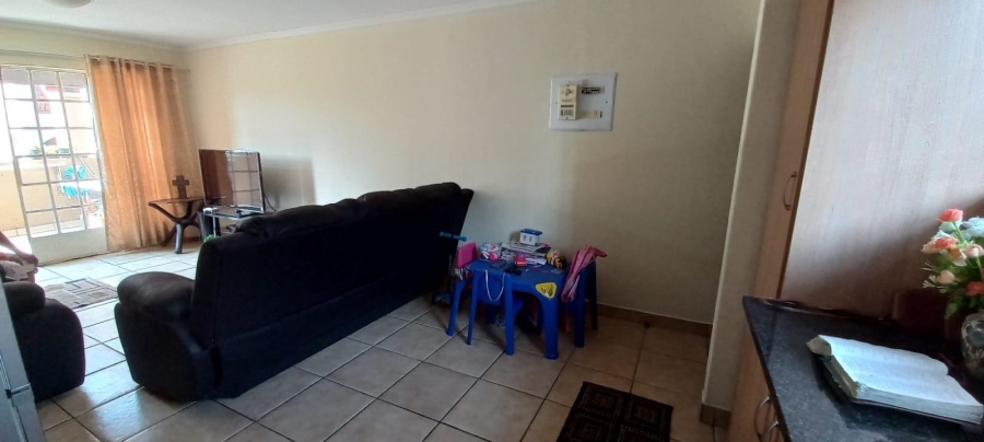To Let 2 Bedroom Property for Rent in Castleview Gauteng