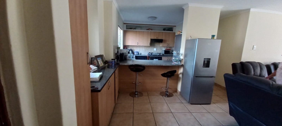 To Let 2 Bedroom Property for Rent in Castleview Gauteng