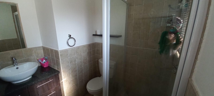 To Let 2 Bedroom Property for Rent in Castleview Gauteng