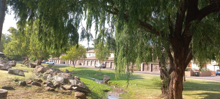 To Let 2 Bedroom Property for Rent in Castleview Gauteng
