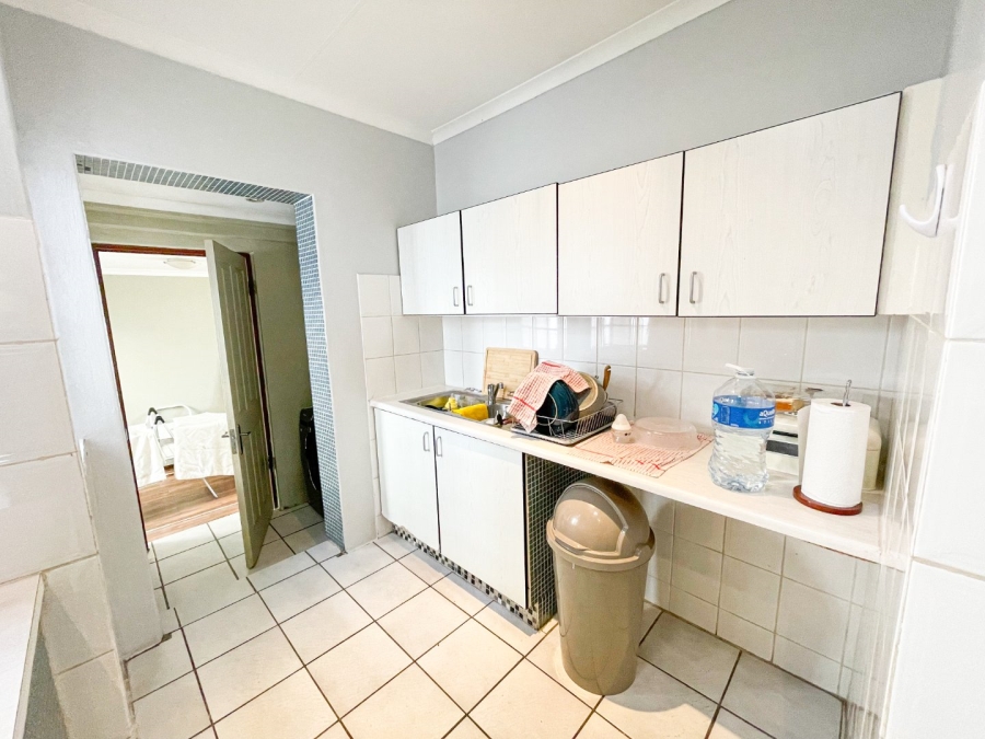 To Let 4 Bedroom Property for Rent in Halfway Gardens Gauteng