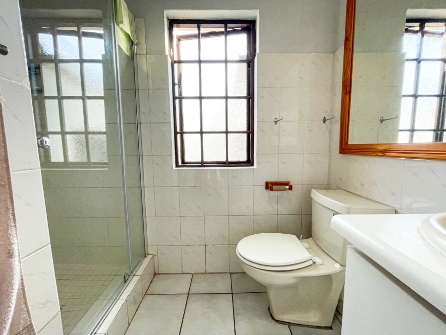 To Let 4 Bedroom Property for Rent in Halfway Gardens Gauteng