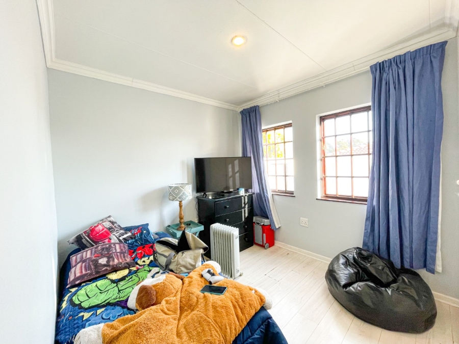 To Let 4 Bedroom Property for Rent in Halfway Gardens Gauteng