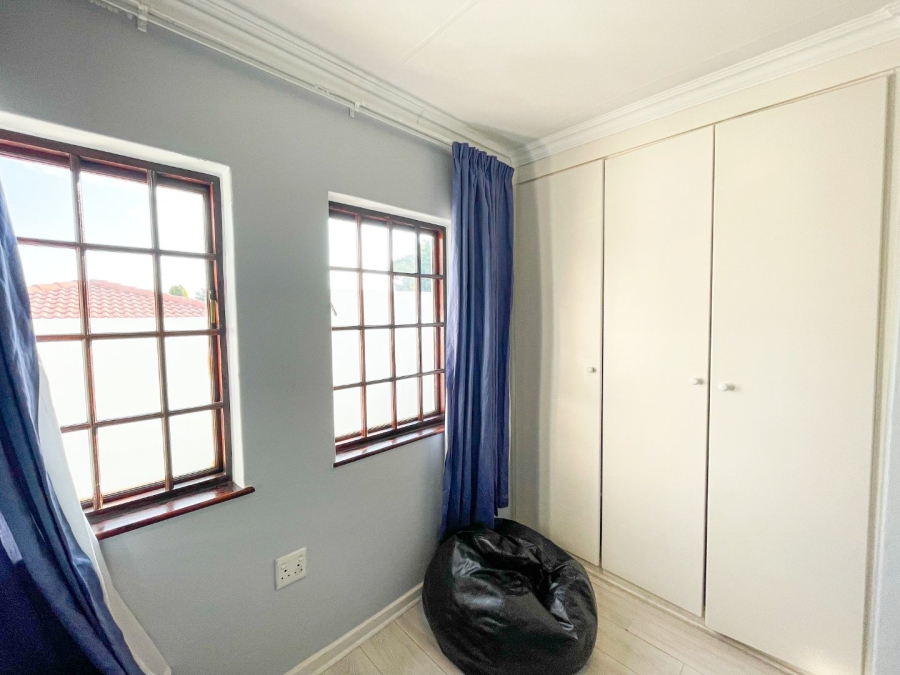 To Let 4 Bedroom Property for Rent in Halfway Gardens Gauteng