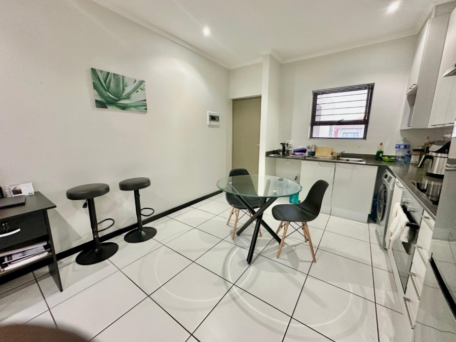 2 Bedroom Property for Sale in Fourways Gauteng