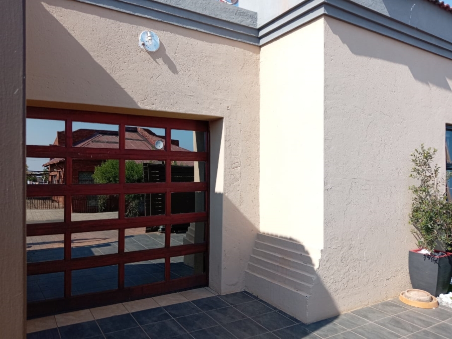 4 Bedroom Property for Sale in Soshanguve F Gauteng