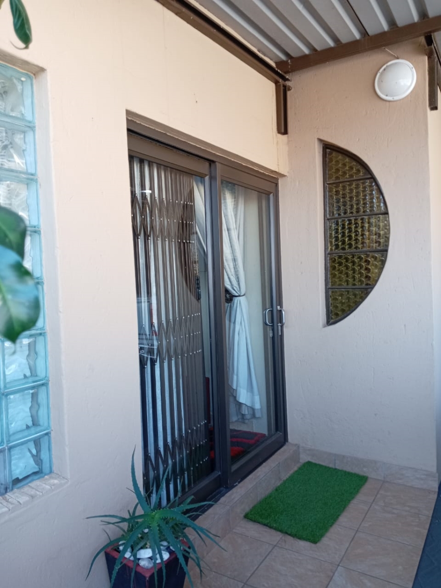 4 Bedroom Property for Sale in Soshanguve F Gauteng