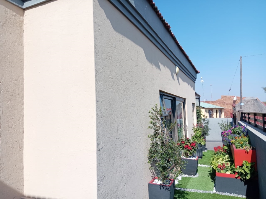 4 Bedroom Property for Sale in Soshanguve F Gauteng