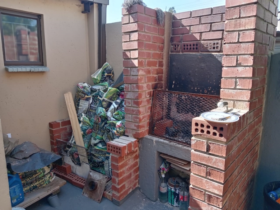 4 Bedroom Property for Sale in Soshanguve F Gauteng