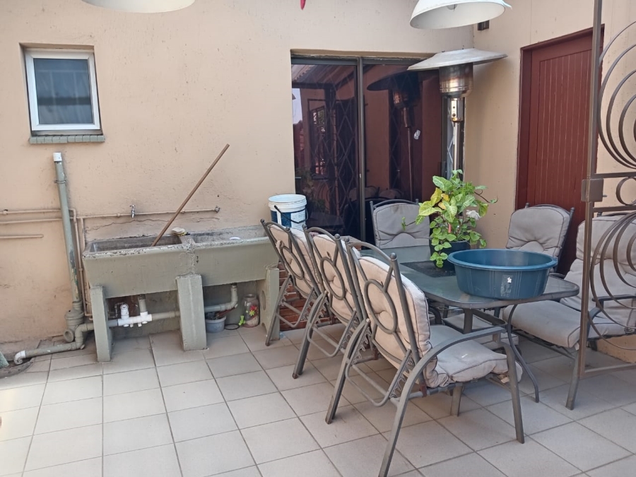 4 Bedroom Property for Sale in Soshanguve F Gauteng