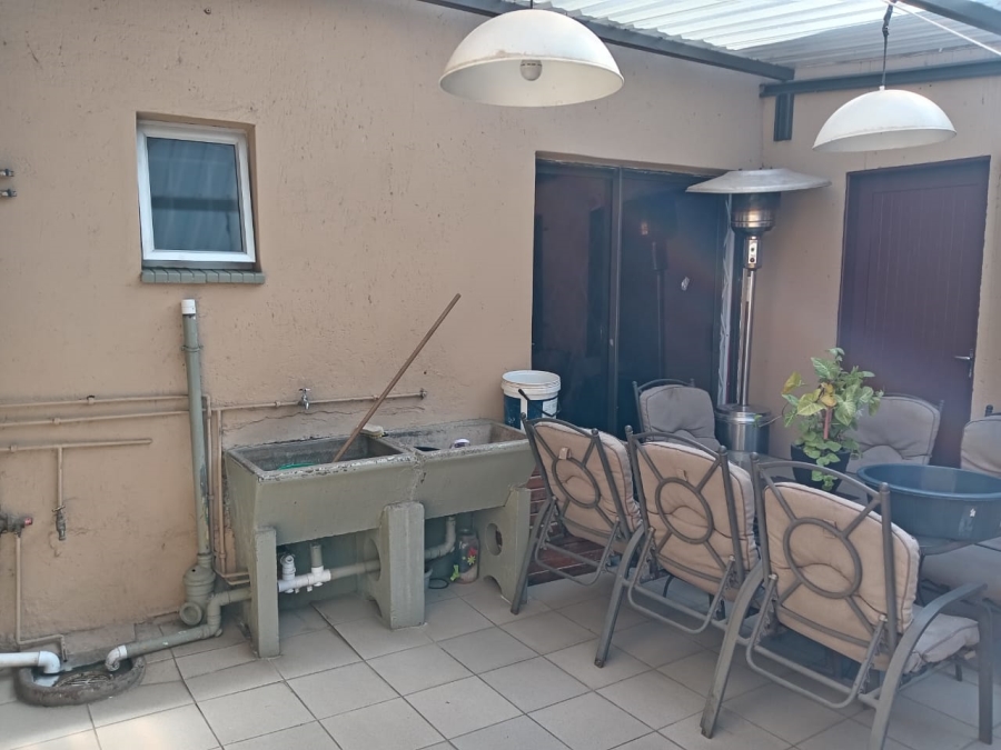 4 Bedroom Property for Sale in Soshanguve F Gauteng