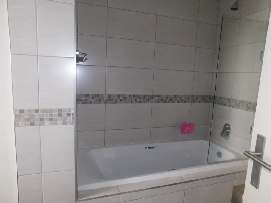 2 Bedroom Property for Sale in Hatfield Gauteng