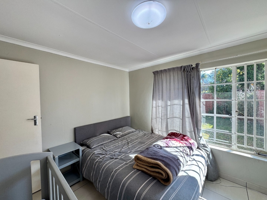 2 Bedroom Property for Sale in Die Hoewes Gauteng