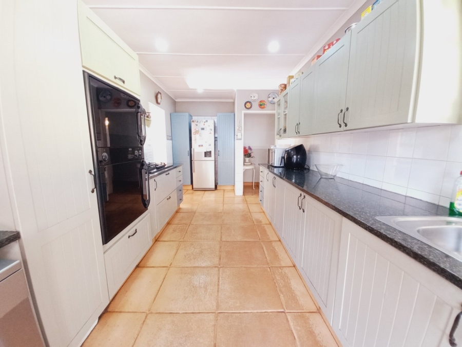 5 Bedroom Property for Sale in Meadowbrook Gauteng