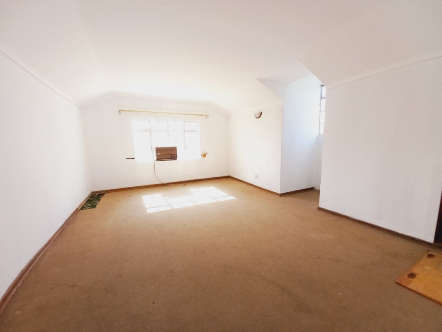 5 Bedroom Property for Sale in Meadowbrook Gauteng