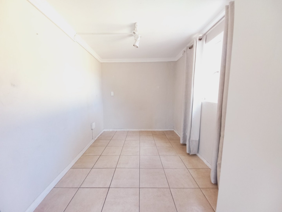 5 Bedroom Property for Sale in Meadowbrook Gauteng