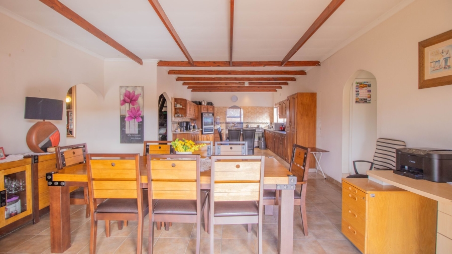 4 Bedroom Property for Sale in Birchleigh North Gauteng