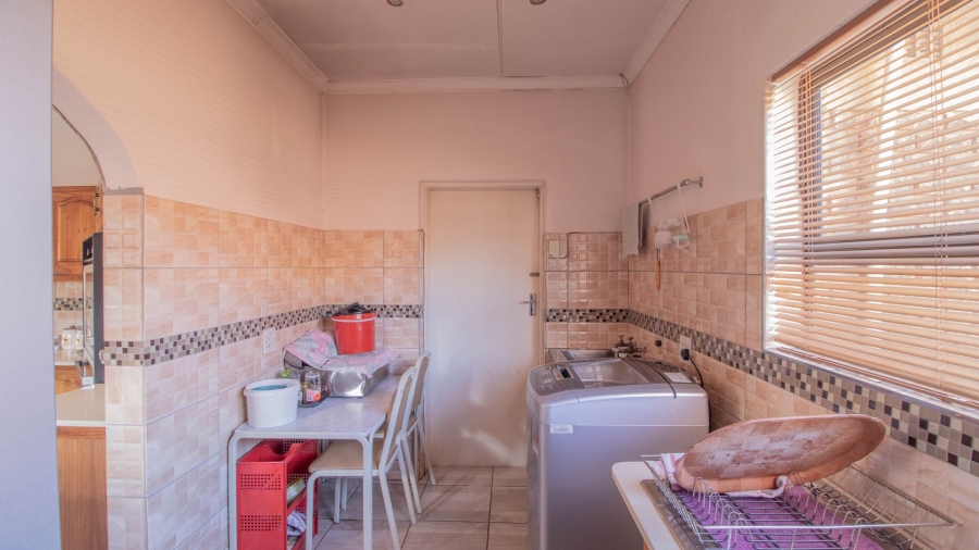 4 Bedroom Property for Sale in Birchleigh North Gauteng