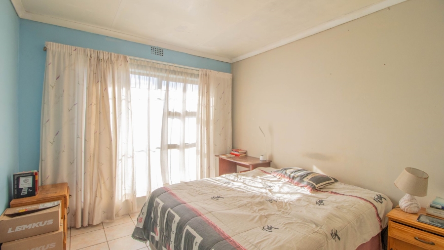 4 Bedroom Property for Sale in Birchleigh North Gauteng