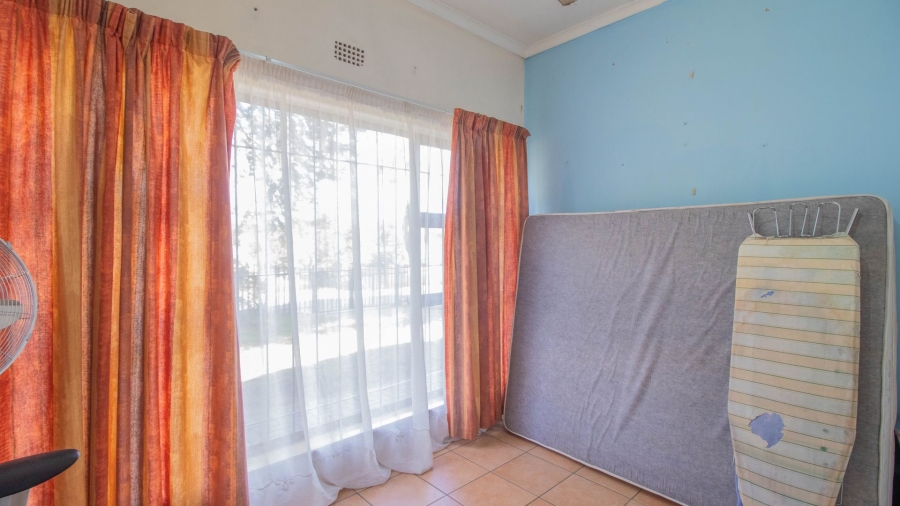 4 Bedroom Property for Sale in Birchleigh North Gauteng