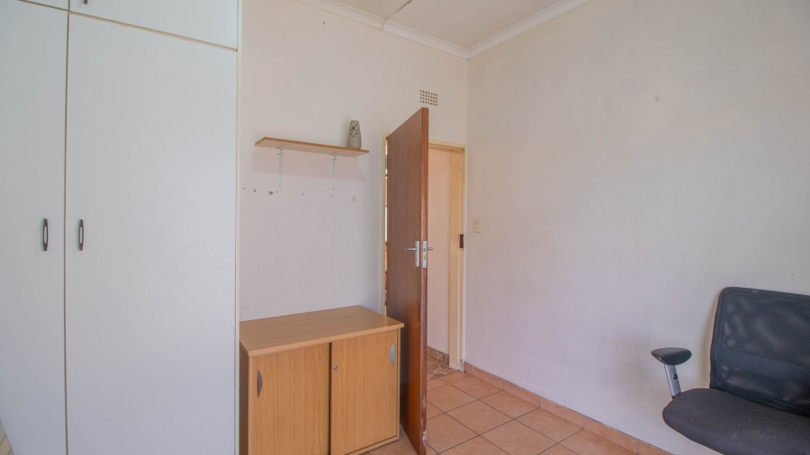 4 Bedroom Property for Sale in Birchleigh North Gauteng
