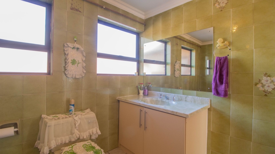 4 Bedroom Property for Sale in Birchleigh North Gauteng