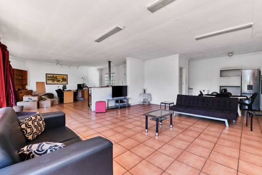To Let 4 Bedroom Property for Rent in Kelland Gauteng