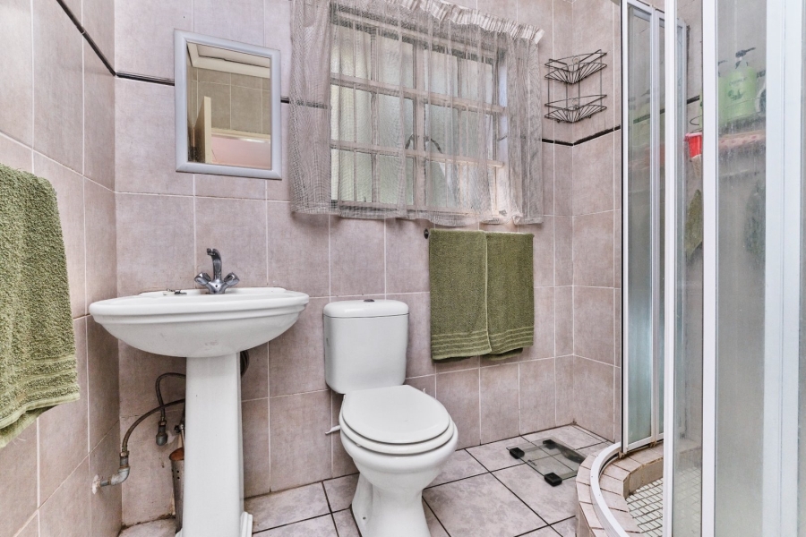 To Let 4 Bedroom Property for Rent in Kelland Gauteng