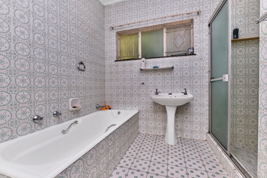 To Let 4 Bedroom Property for Rent in Kelland Gauteng