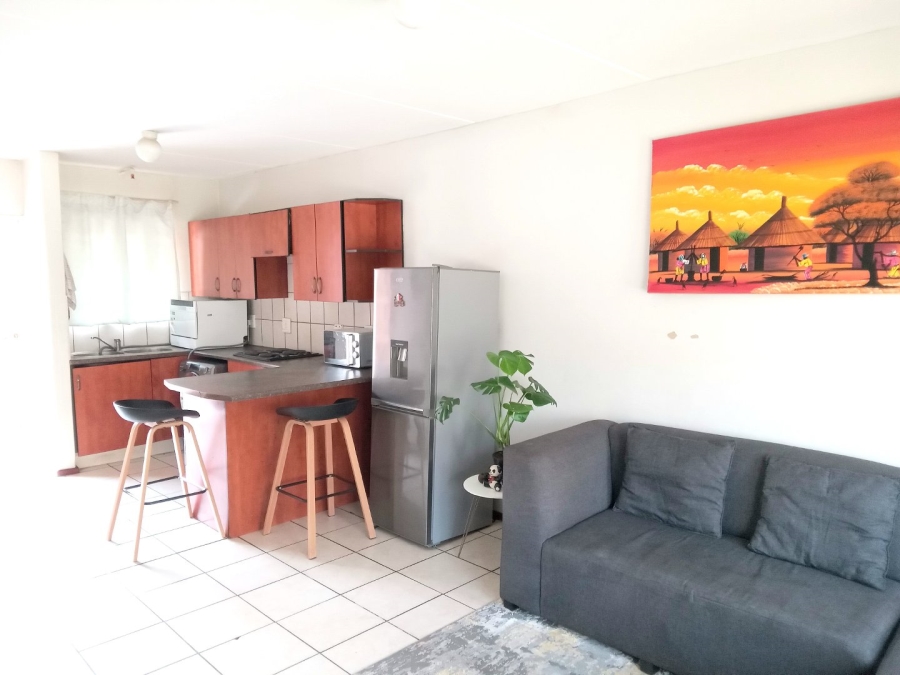 To Let 2 Bedroom Property for Rent in Florida Gauteng
