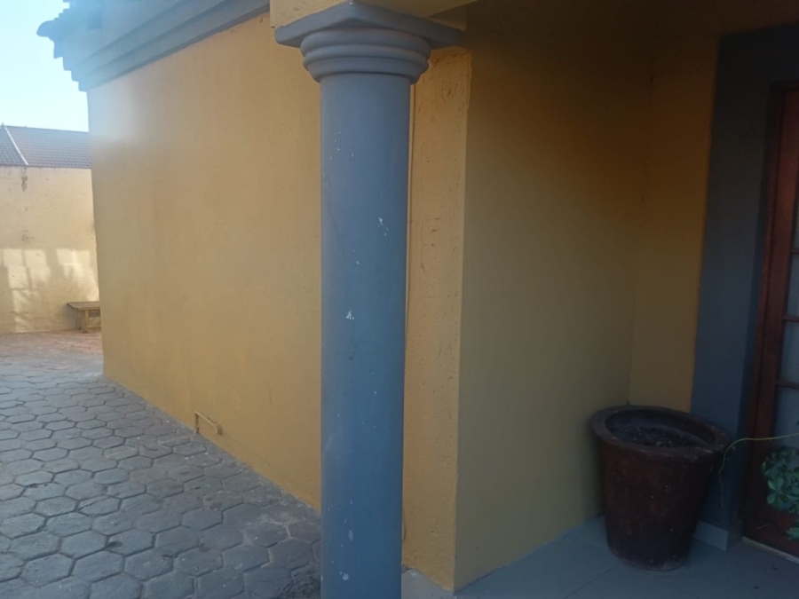  Bedroom Property for Sale in Soshanguve DD Gauteng