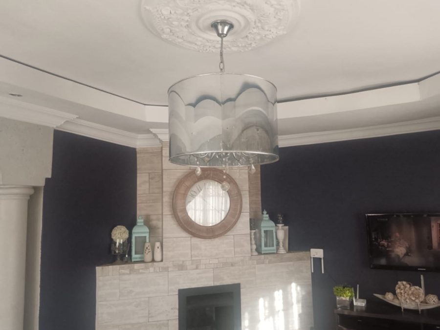  Bedroom Property for Sale in Soshanguve DD Gauteng