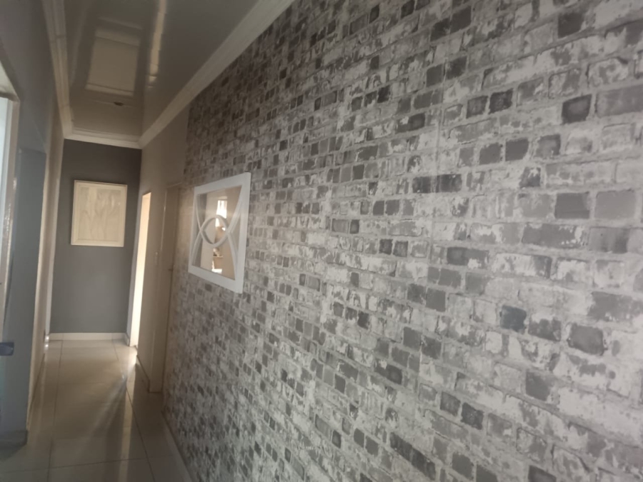  Bedroom Property for Sale in Soshanguve DD Gauteng