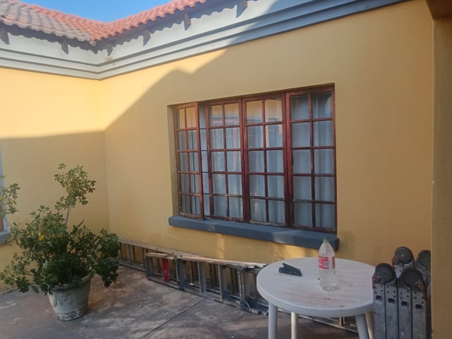  Bedroom Property for Sale in Soshanguve DD Gauteng