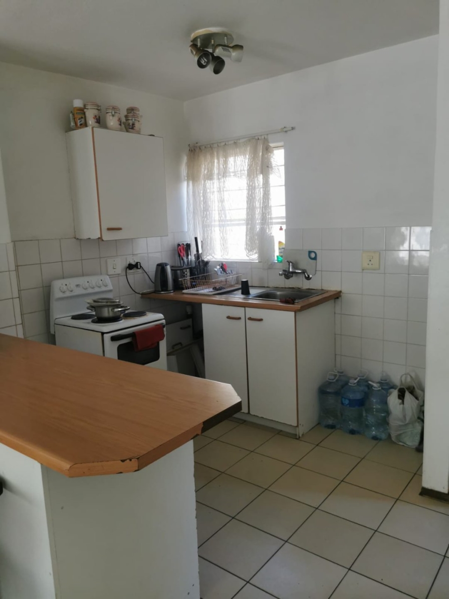 To Let 2 Bedroom Property for Rent in Vorna Valley Gauteng