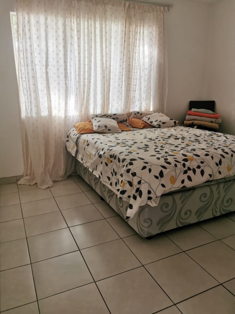 To Let 2 Bedroom Property for Rent in Vorna Valley Gauteng